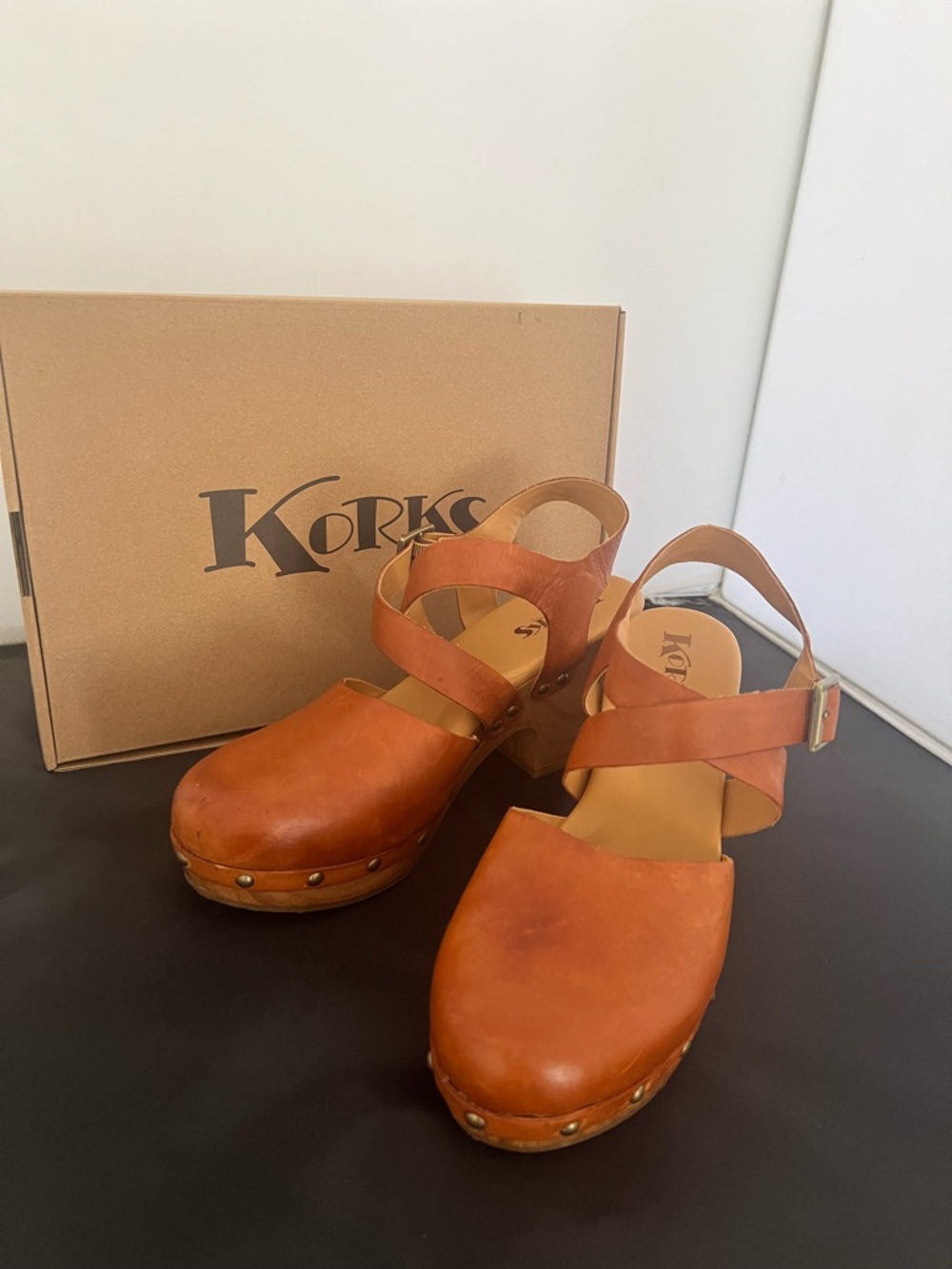 KORKS 'Abloom' Women's
Platform Slingback Leather Riveted
Clog: Size 9.5 - Picture 16 of 16
